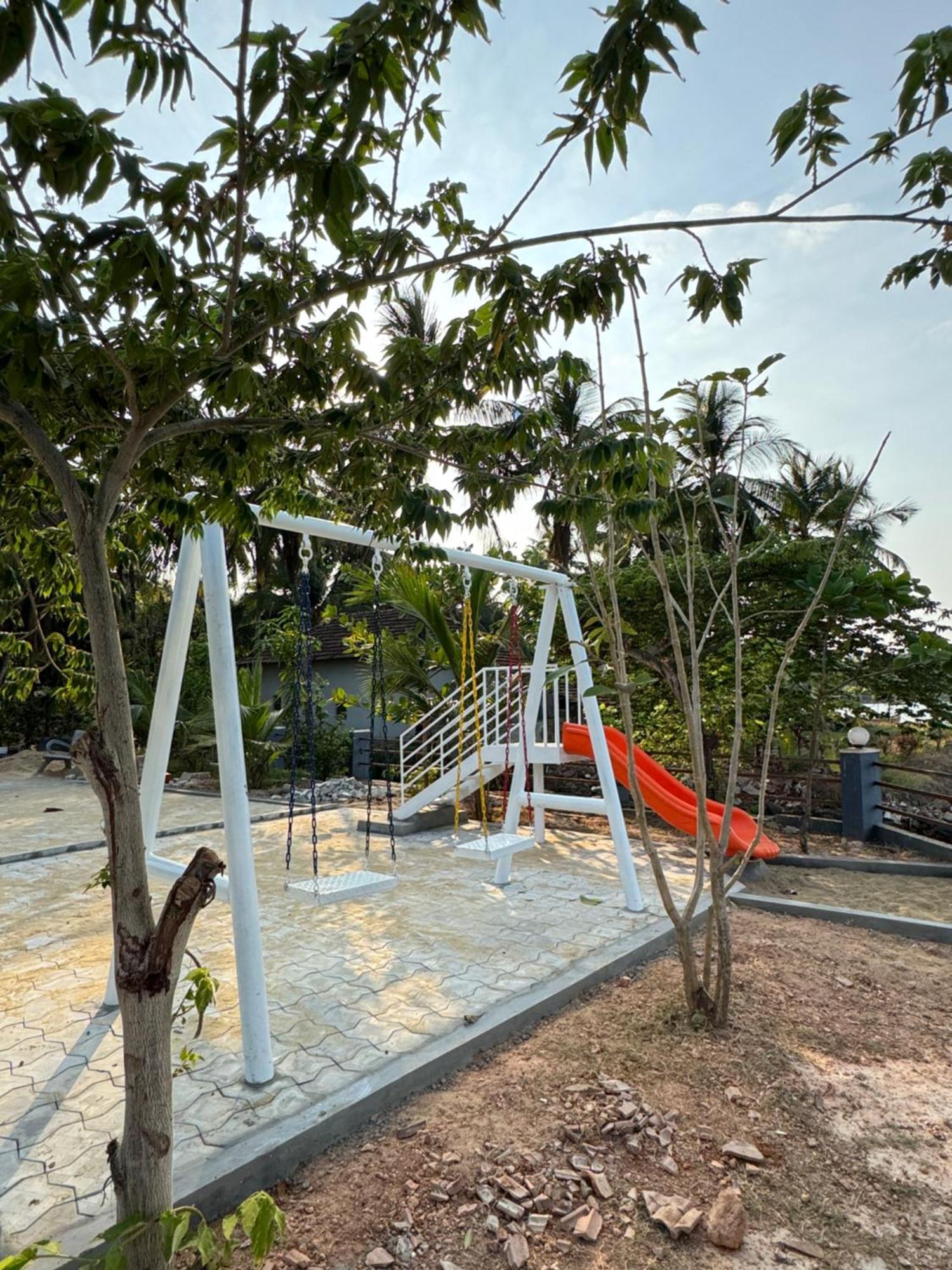 The Glasswater By The Backwater Homestay Kalyānpur المظهر الخارجي الصورة
