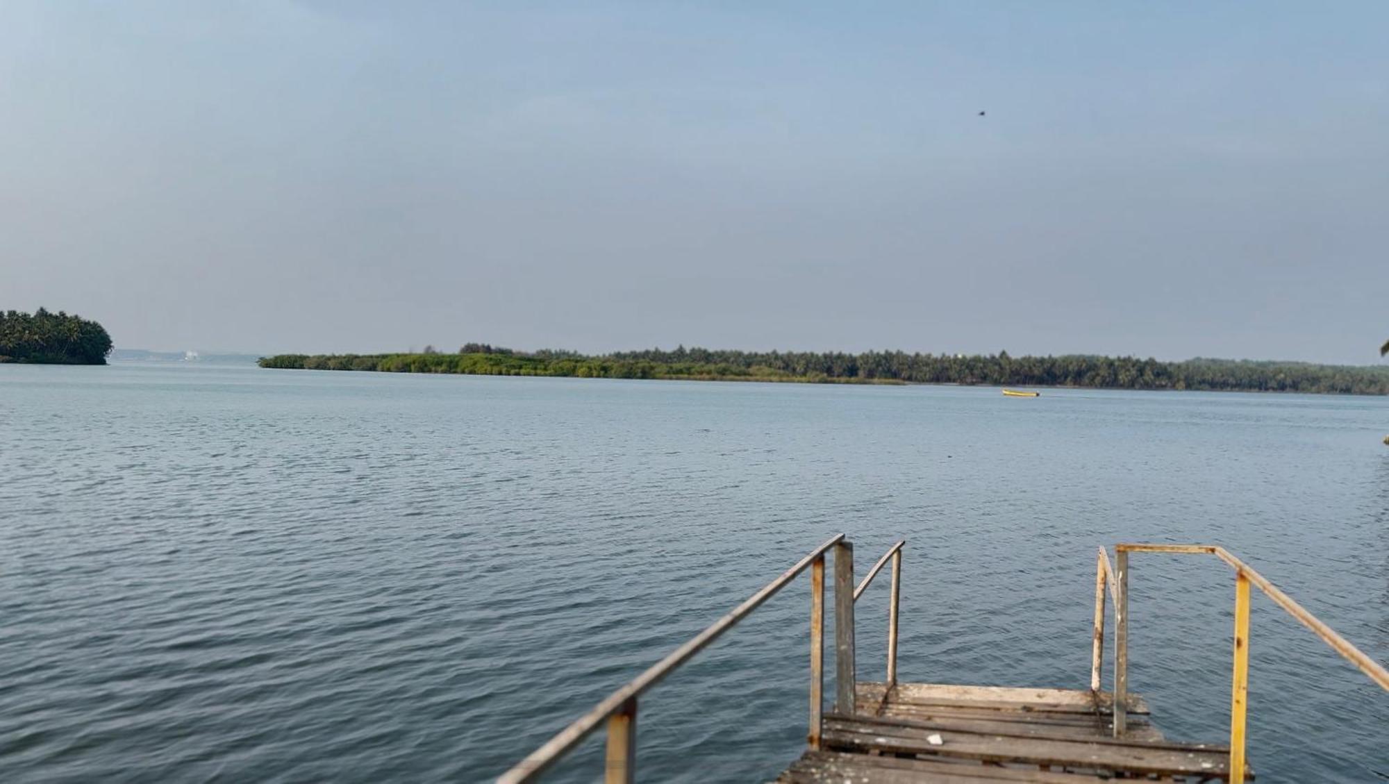 The Glasswater By The Backwater Homestay Kalyānpur المظهر الخارجي الصورة