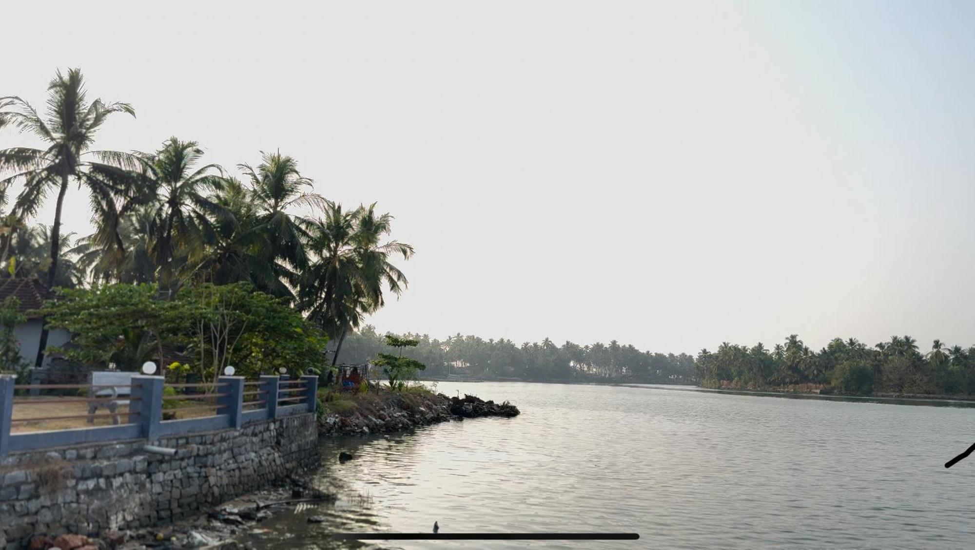 The Glasswater By The Backwater Homestay Kalyānpur المظهر الخارجي الصورة