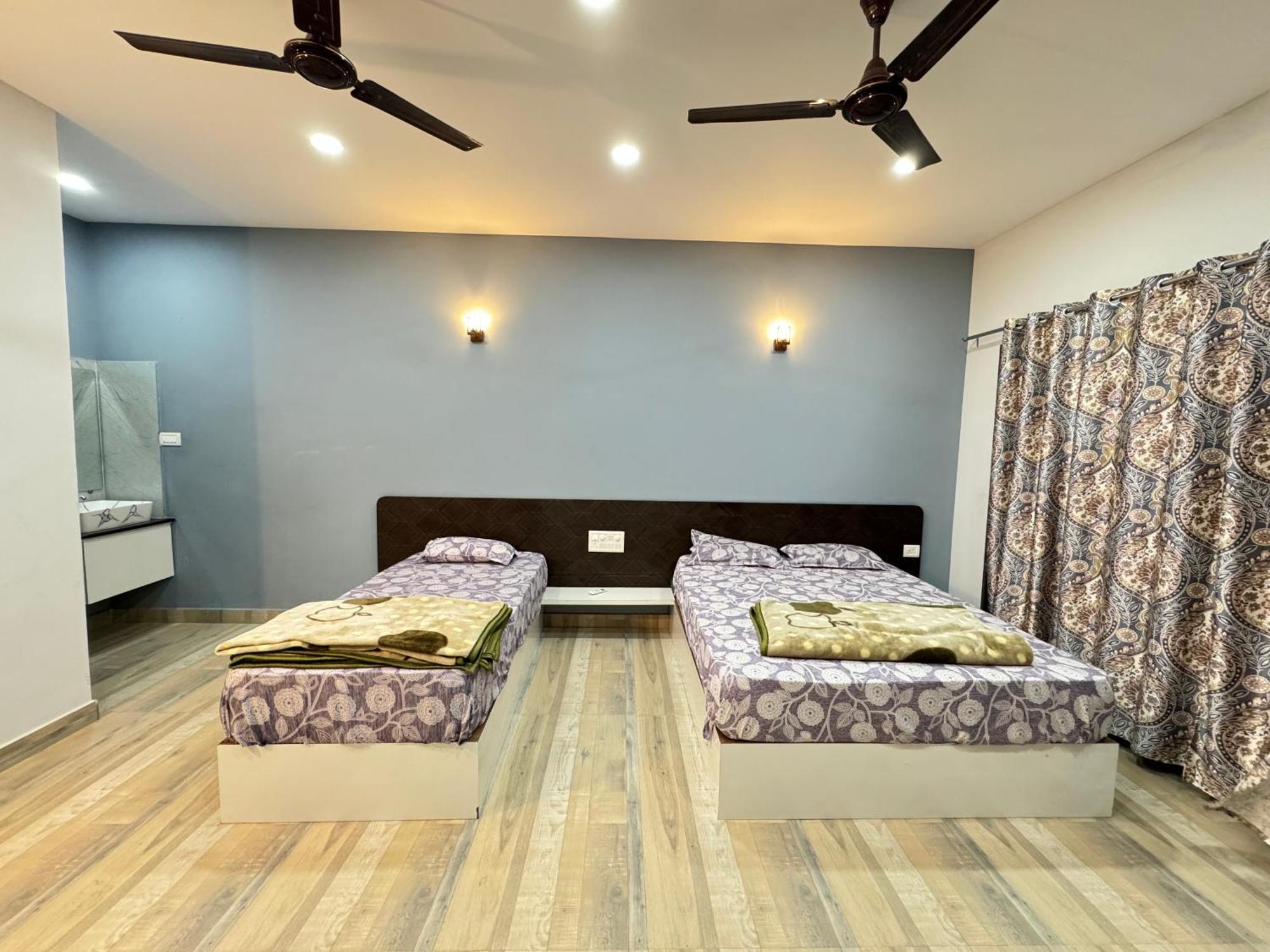 The Glasswater By The Backwater Homestay Kalyānpur المظهر الخارجي الصورة